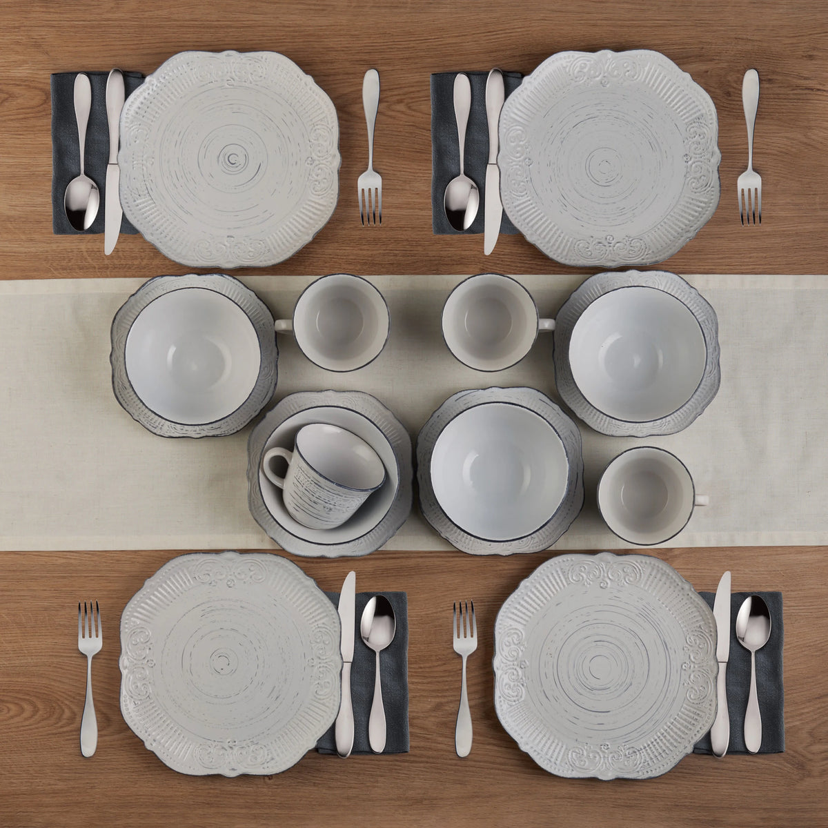 16-Piece Dinnerware Set T33188