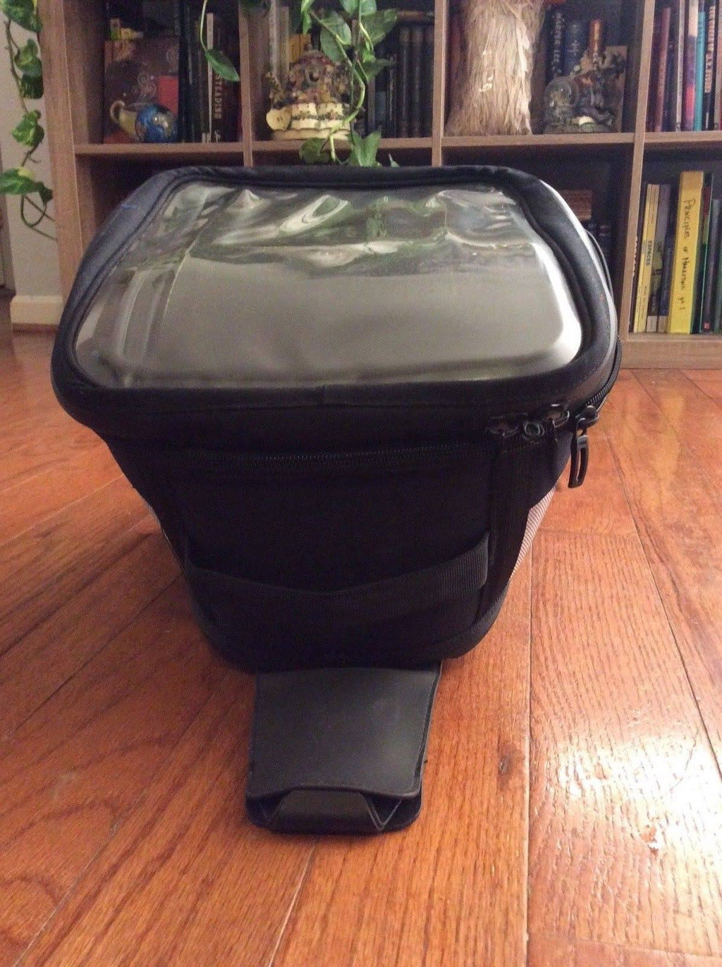 Large Expandable Tank Bag R357585