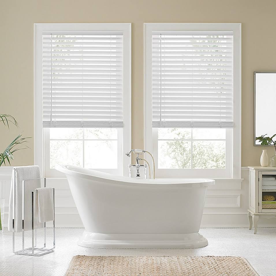 Faux Wood Cordless Shade in White J2410