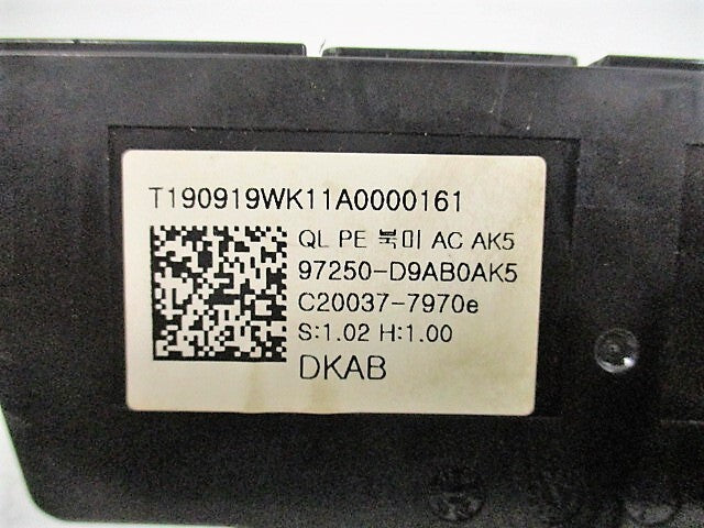 Pre-Owned Kia Sportage AC Heater Temperature Control T164550