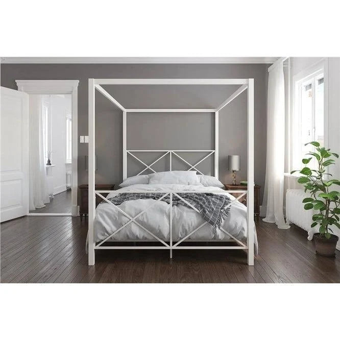 White Metal Canopy Bed Queen Z43831