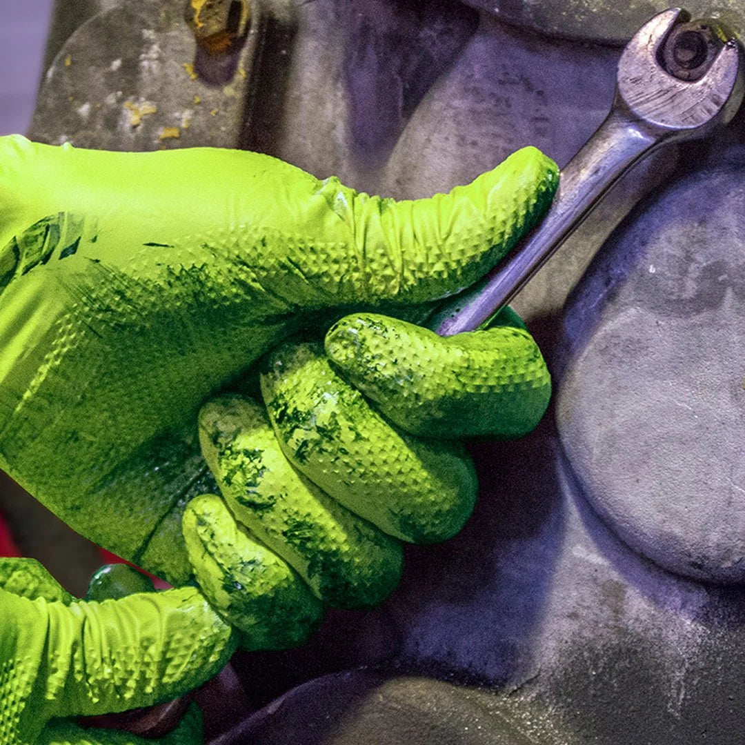 Green Nitrile Disposable Gloves 6 Mil Textured Large 200 O82075
