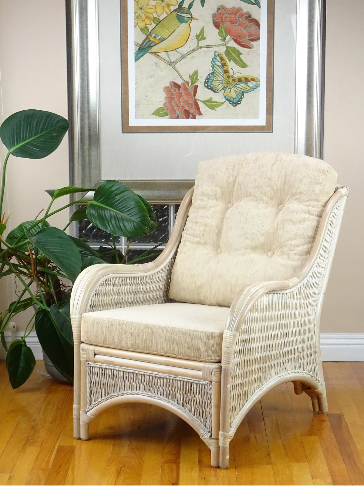 Natural Handmade Rattan Wicker Arm Chair with Cream Cushions C413