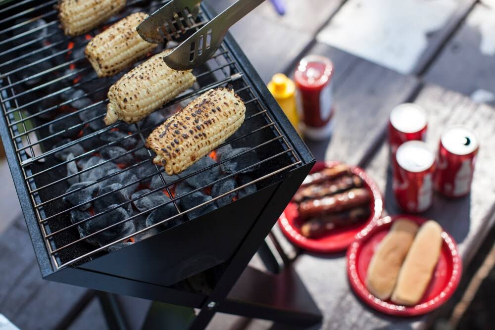 Portable Charcoal Grill with Case L402
