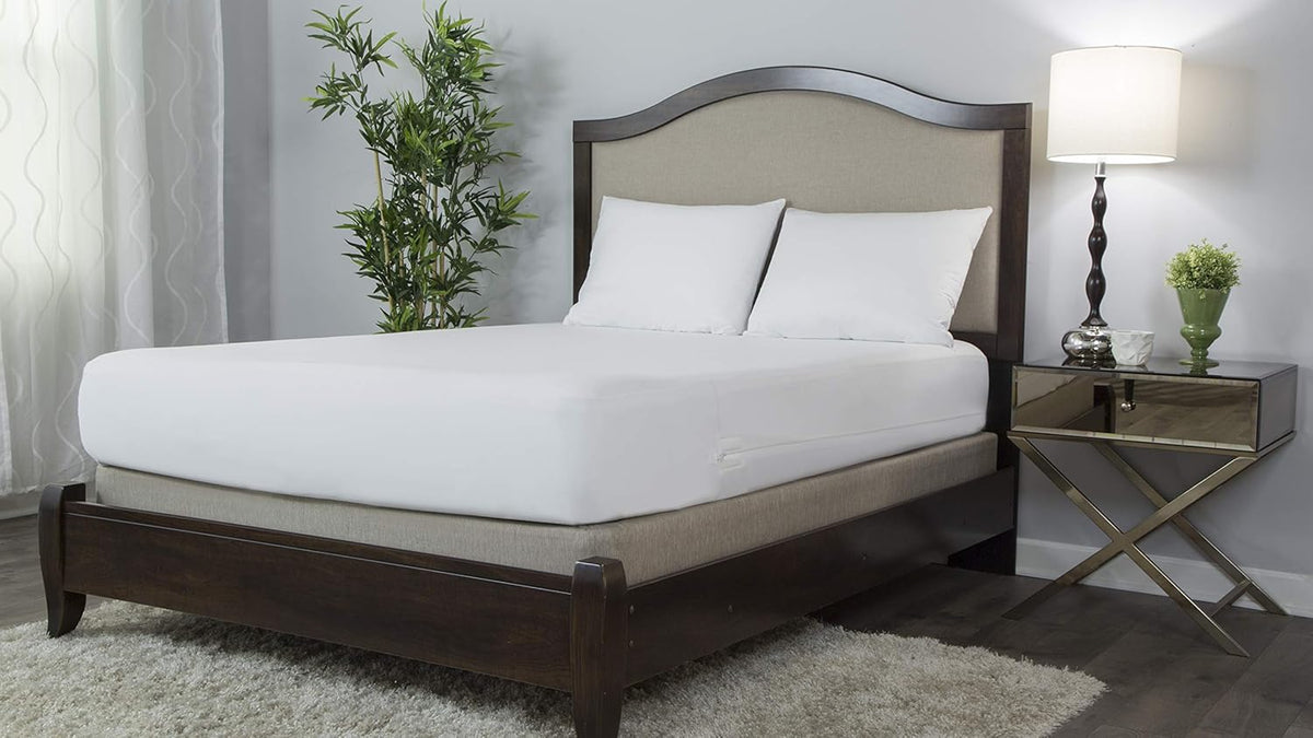 White Queen 6in Mattress Encasement K603