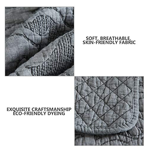 Oversized King 3-Piece Cotton Reversible Embroidered Quilted Bedding Set with Shams W422