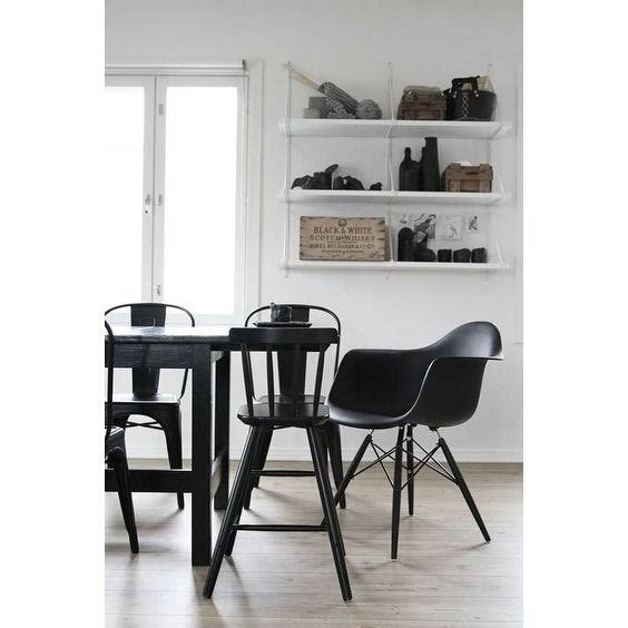 Set of 2 Black Accent Chairs with Wood Legs E193