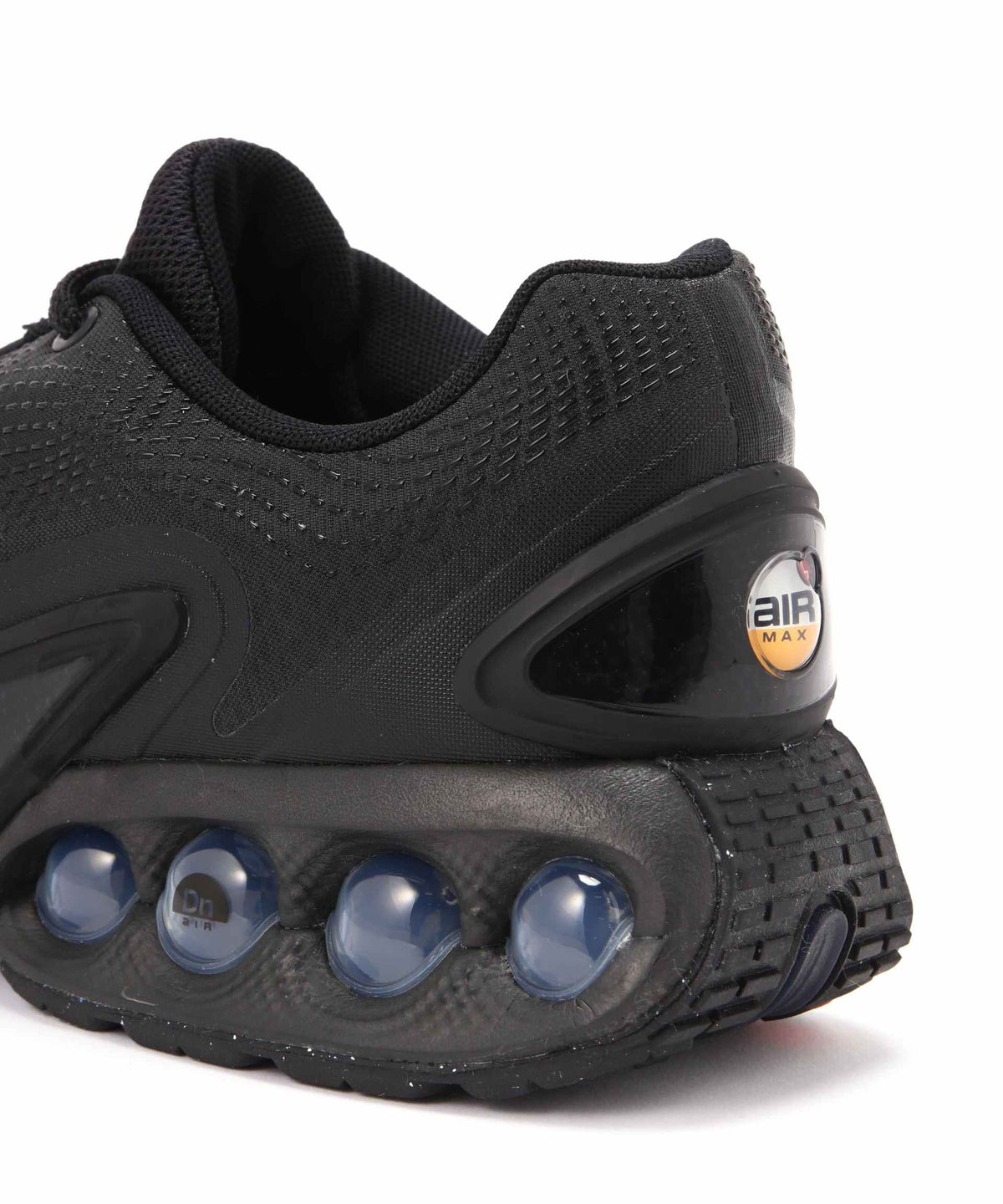 Air Max Dn Shoes Q638
