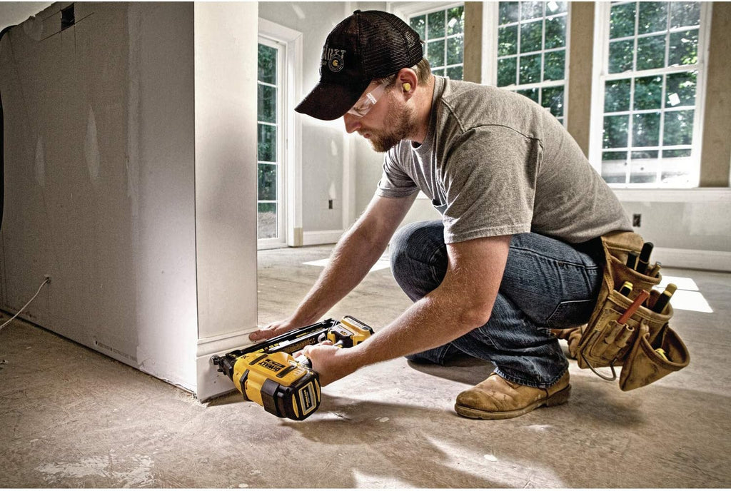 20V MAX XR Angled 16GA Finish Nailer C582