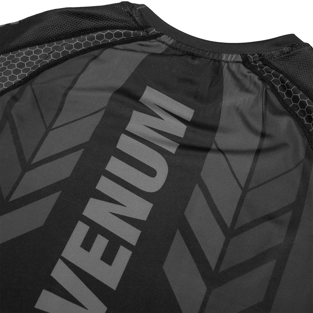 Long Sleeve Compression Rashguard J1173
