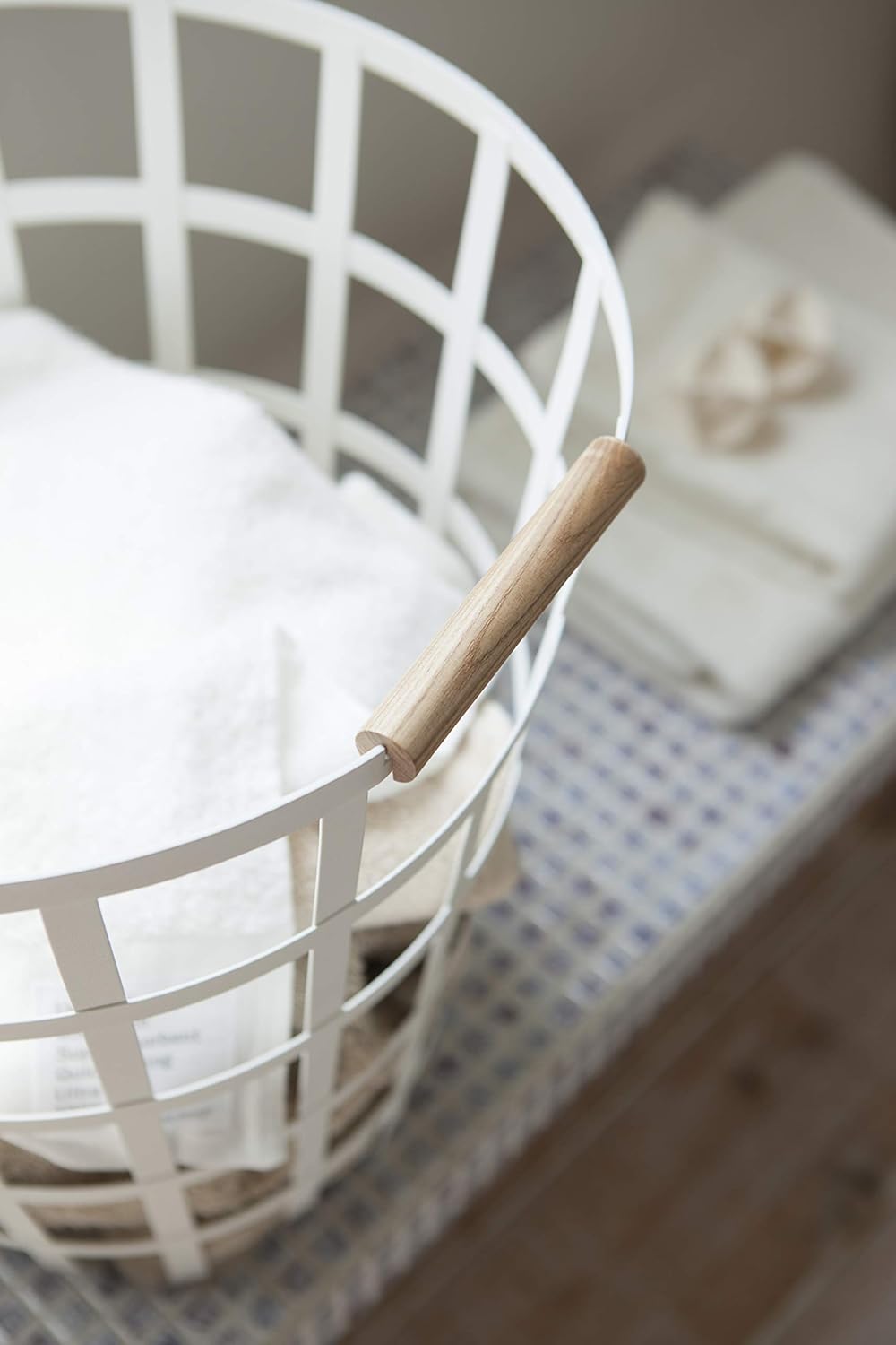 White Round Laundry Basket, Pack of 2 N253186