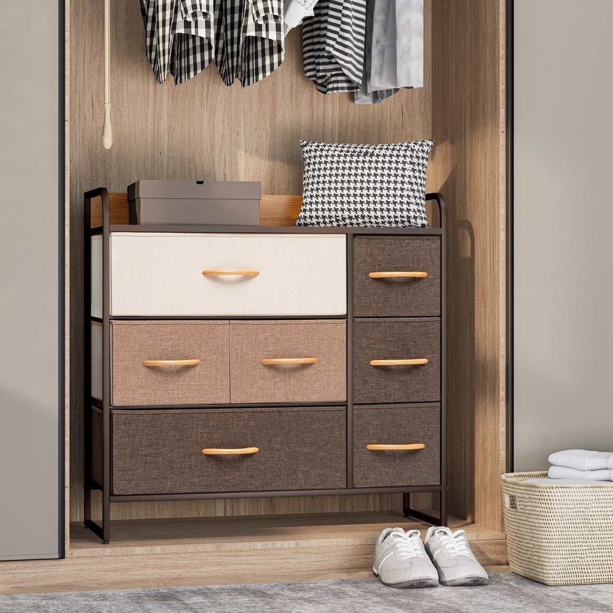 7 Drawer Brown Dresser O18539