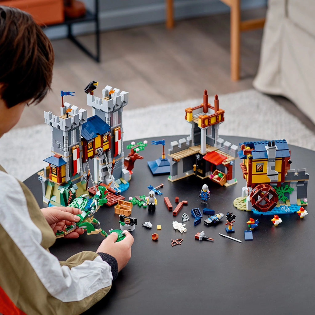 Medieval Castle Toy, 3 in 1, with Minifigures and Dragon Figure G418