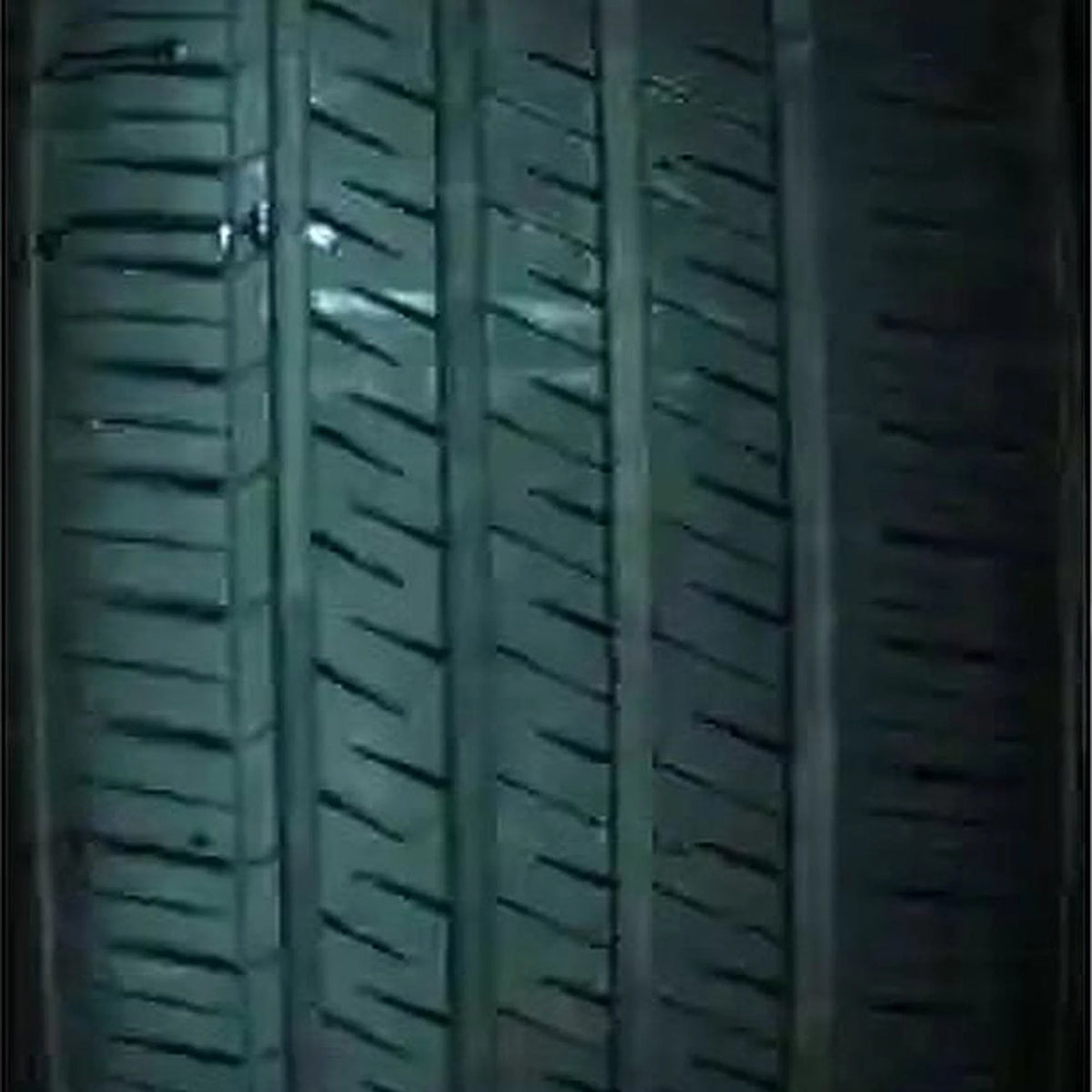 All Season 225/50R17 98W XL Passenger Tire H166502