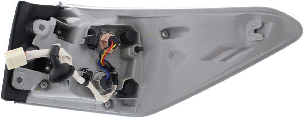 Tail Light Assembly Driver Side D691