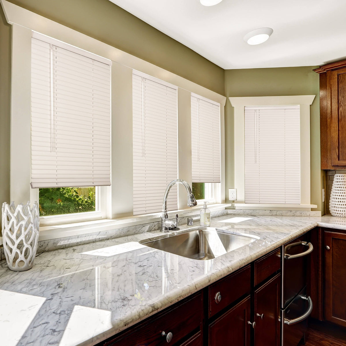 Aluminum Blind C928566