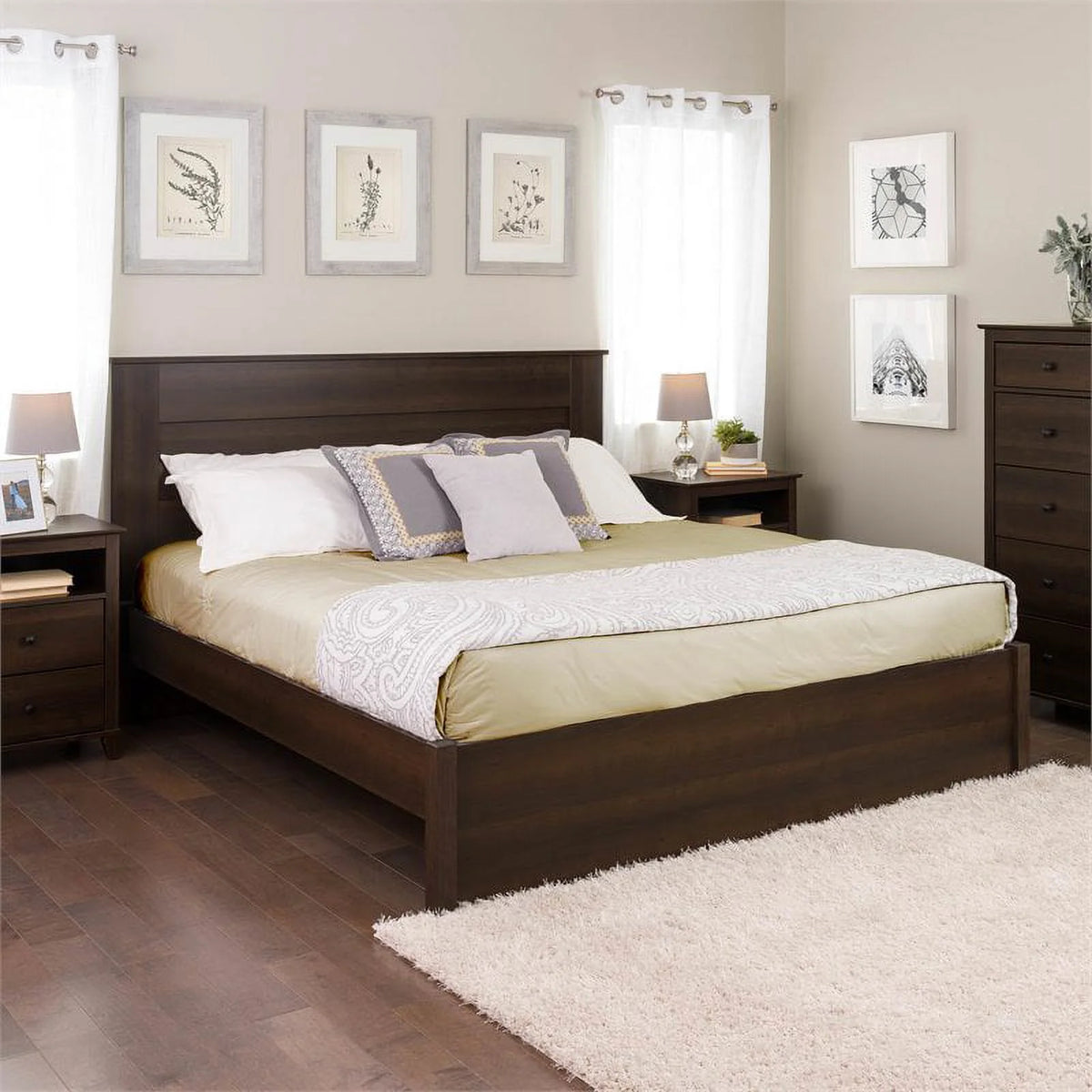King 4-Post Platform Bed in Espresso Z23725