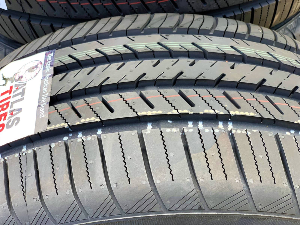 285/45R19 111W XL High Performance All Season Tire U8076